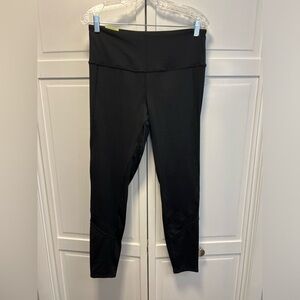 NWT Tangerine Active Rib Trim Leggings Size Women’s Large Color Black